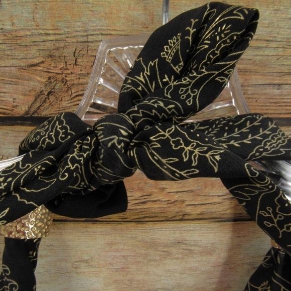 VENUS Swim Venus Blackgold Padded Plunge Bikini Top D Poshmark